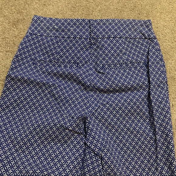 Reitmans Capri Geometric Pants Fake Pockets XS C - Picture 4 of 5